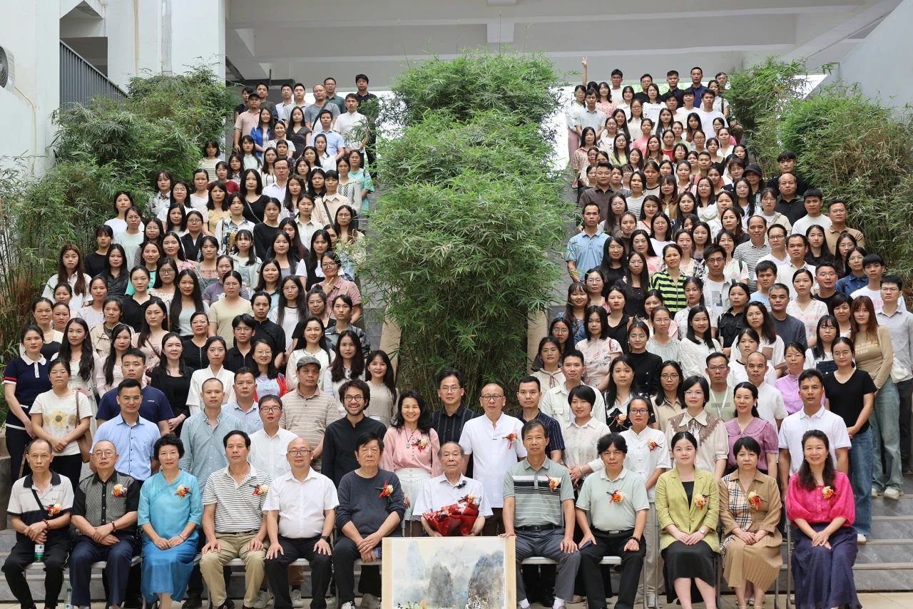 桂平市中小学美术教师水彩画专题培训活动暨大藤峡水彩画社成立仪式在我校顺利举行 丨 乐鱼注册·(中国)官方网站